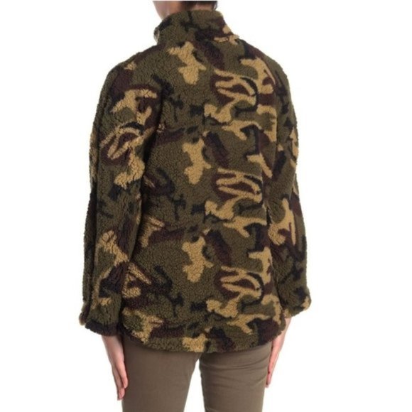 Elodie Half Zip Faux Shearling Pullover - Picture 2 of 6